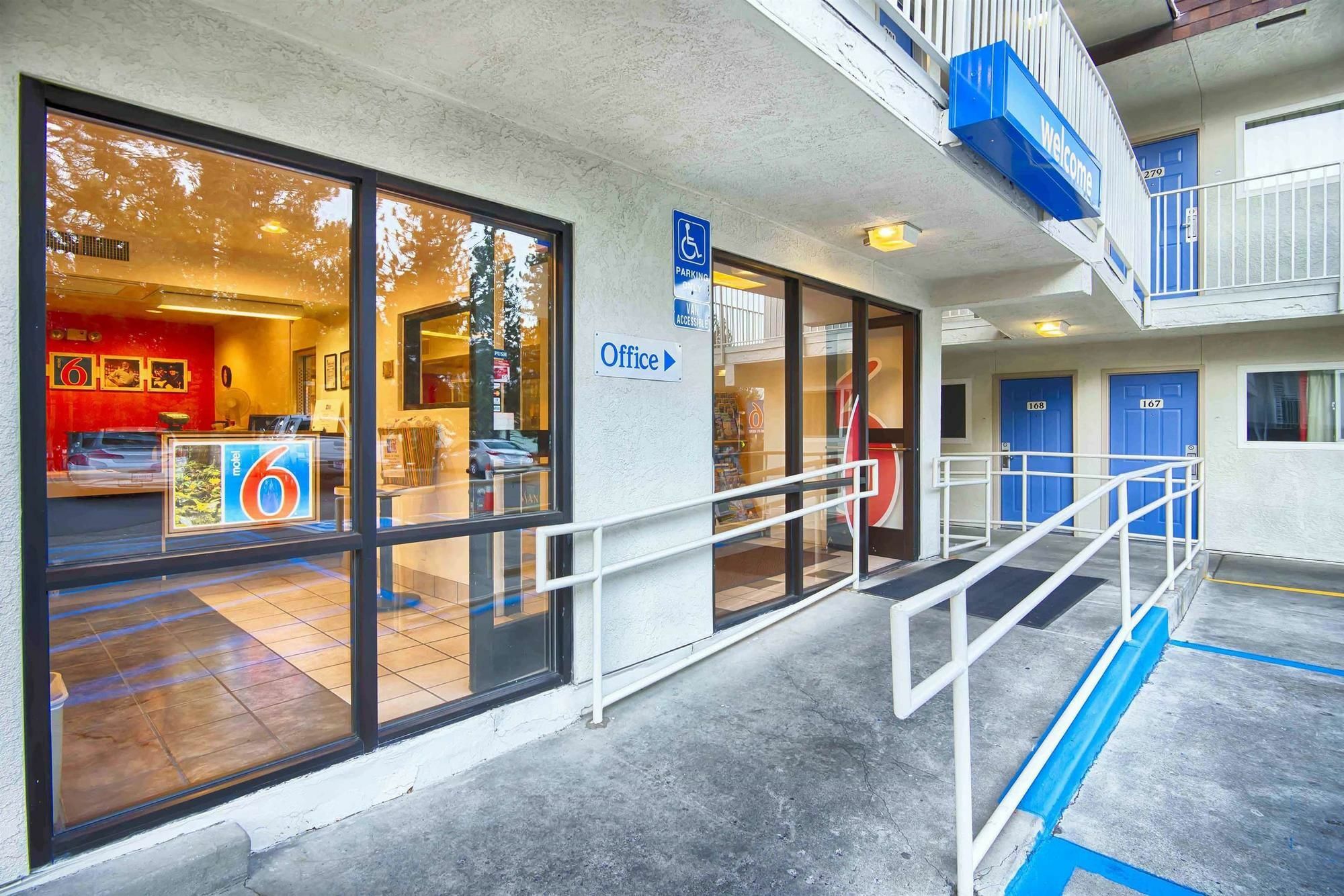Motel 6-Mammoth Lakes, Ca Bagian luar foto
